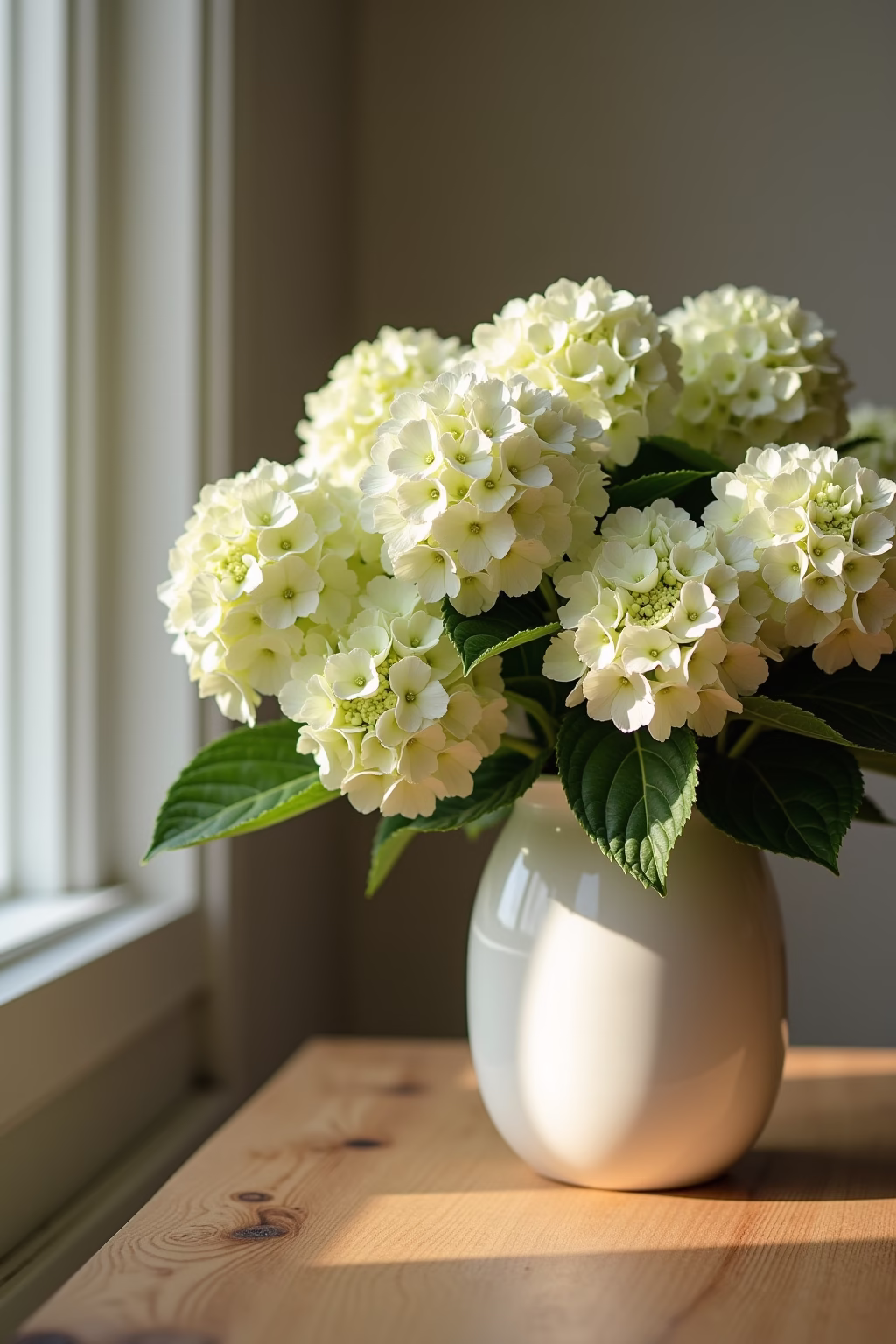 einfache deko mit hortensien outline 8